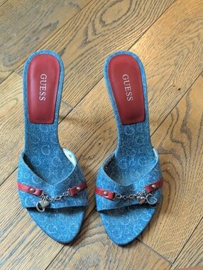 GUESS Denim VINTAGE Y2K Kitten Heels in Blue with Red Insole and Trim